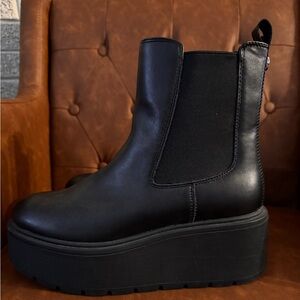 Steve Madden Black Boots